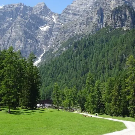 Stubai Apartments-ferienwohnungen Fulpmes